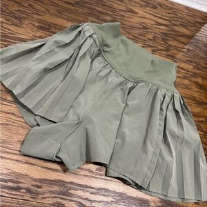 OFFLINE by Aerie Green Pleated Flowy Green Short